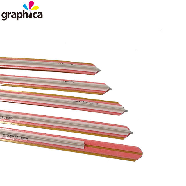 플라스틱 크리싱 매트릭스 다이 절단 및 채널 너비 4.0mm GRB 0.5 * 1.5mm 기계