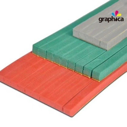 7mm 두께의 고 탄력적 인 다이 절단 배출 고무 잎 7x950x950mm 크기