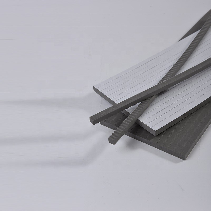 보통 회색 배출 고무 잎 톱니 곰팡이 도어 만드는 40-45도 셰어 C