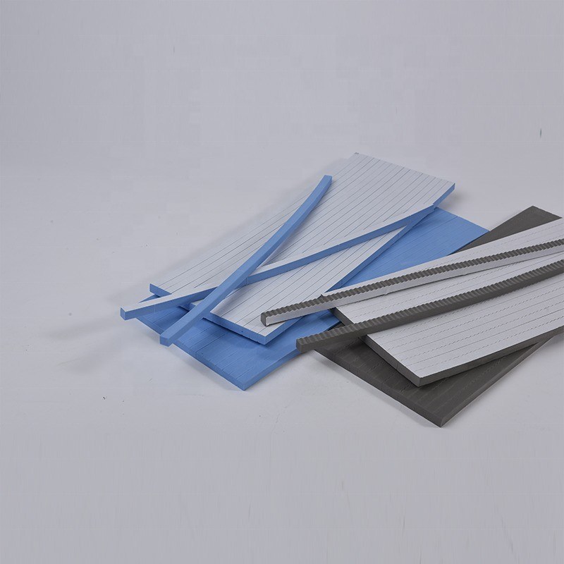 보통 회색 배출 고무 잎 톱니 곰팡이 도어 만드는 40-45도 셰어 C