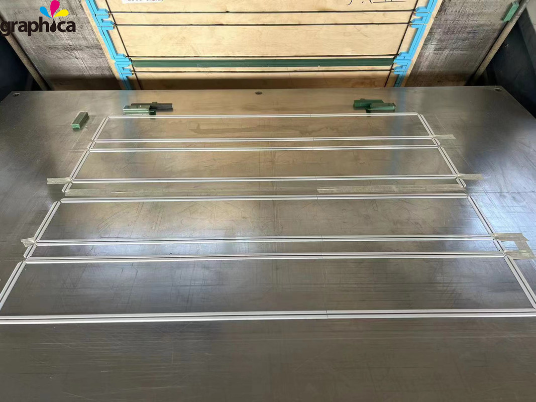 가장 많이 팔린 블루 아웃박스 그래픽 플라스틱 다이 커팅 크레이싱 매트릭스 인쇄 재료