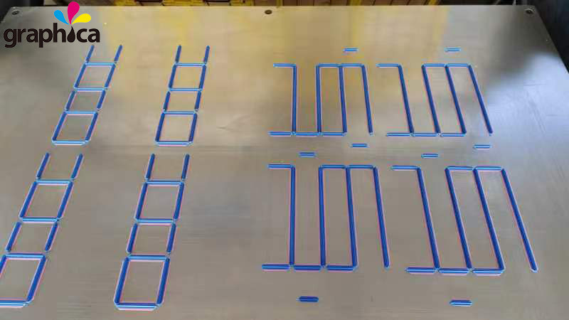 0.4mm 채널 높이 검은 플라스틱 크라이스 매트릭스 롤과 상자 다이 커터 기계