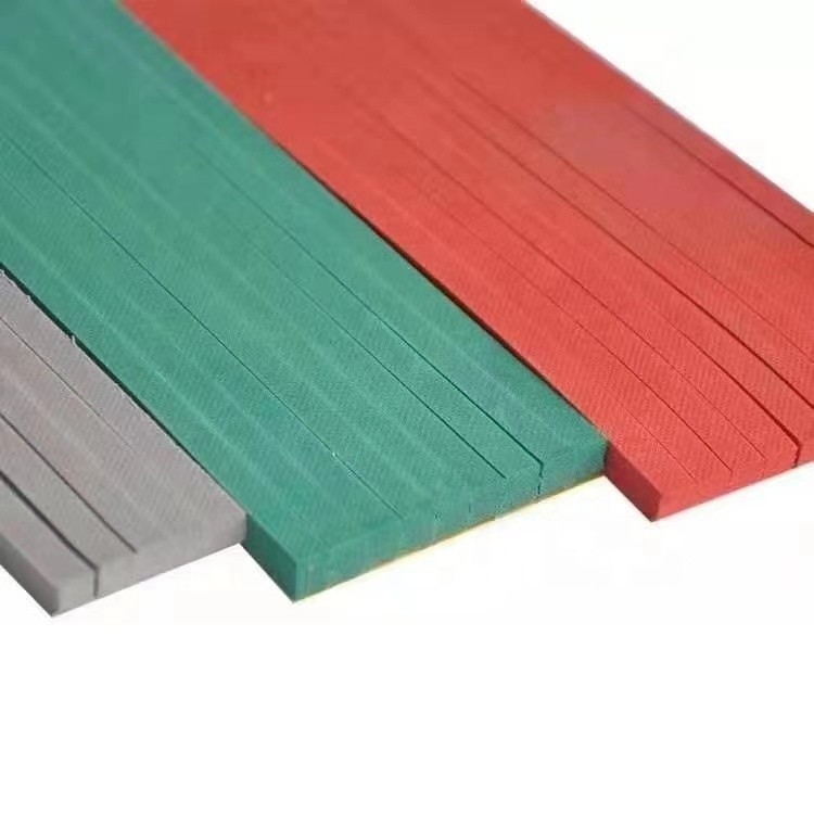 7mm 두께의 고 탄력적 인 다이 절단 배출 고무 잎 7x950x950mm 크기