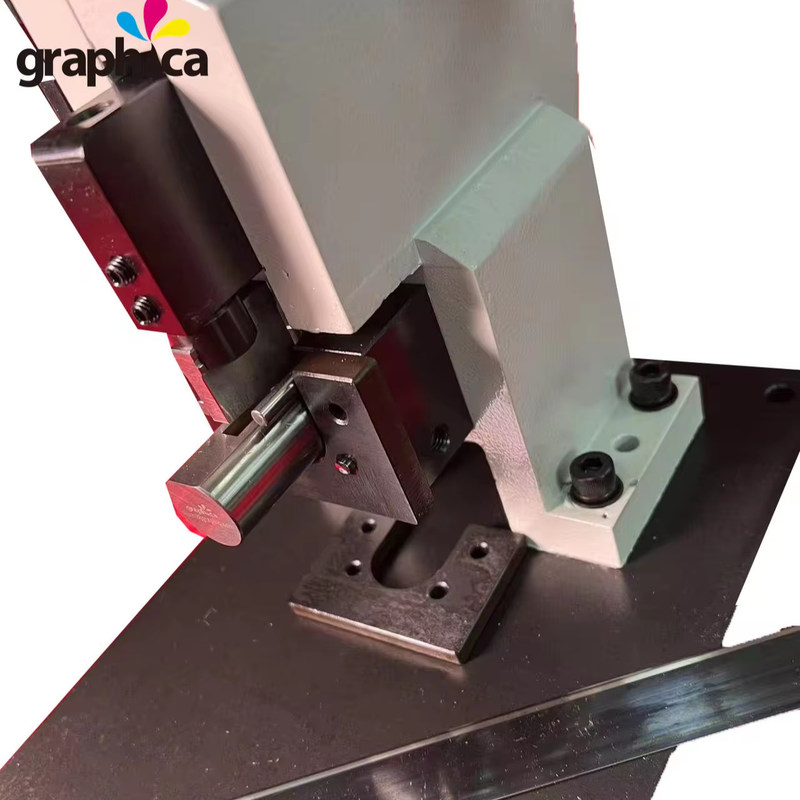 3pt 최대 규칙 두께를 위한 수동 금속 다이 절단 Lipping Notching 기계 도구