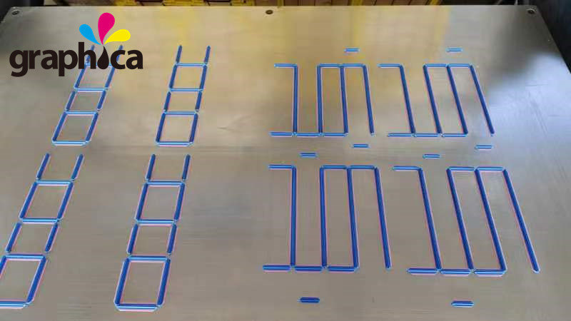 채널 높이 0.8mm 플라스틱 크레이징 매트릭스 절단 기계 GRB0.8 * 2.5mm 다이 커터